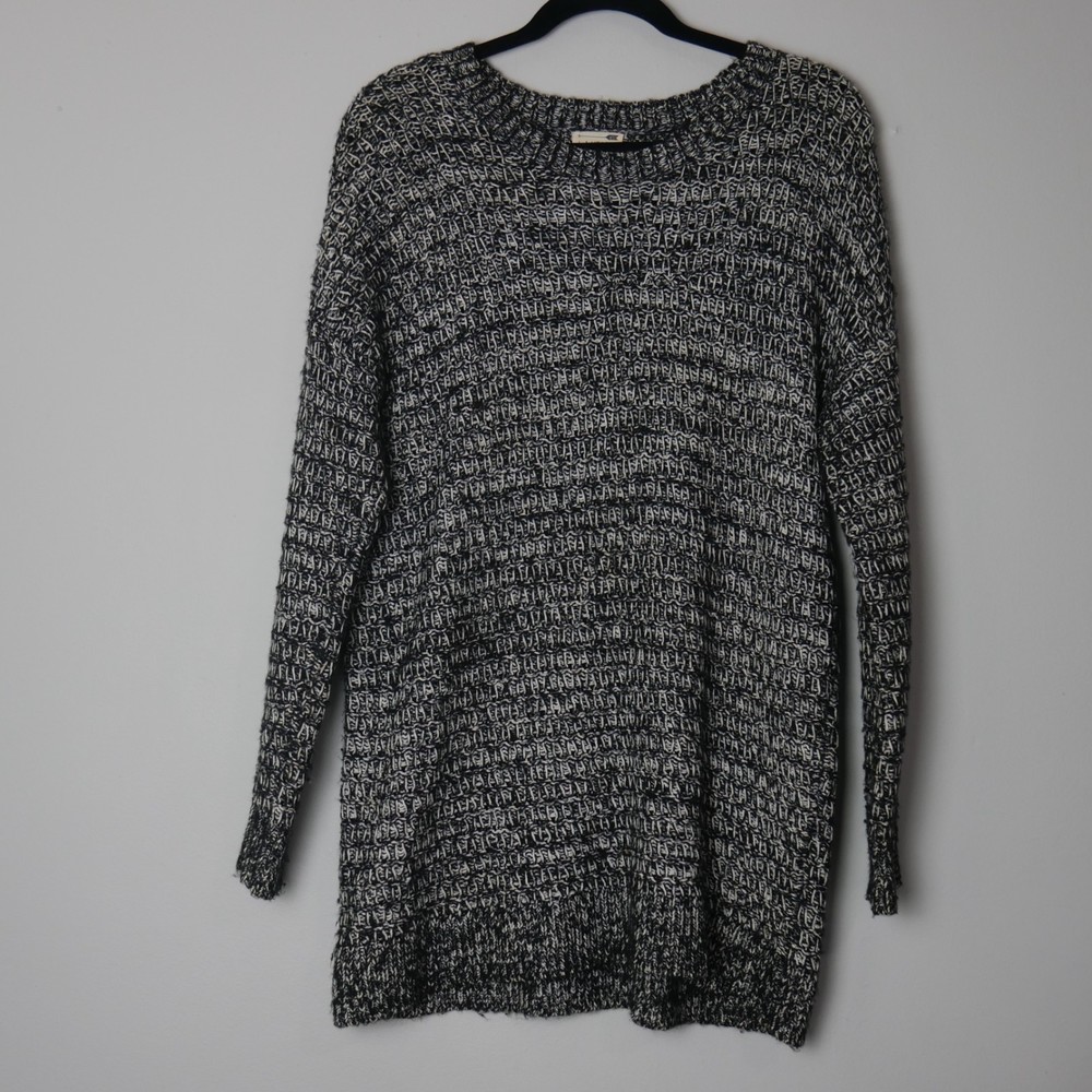 L.A. Hearts Black & White Chunky Knit Sweater - Size Large